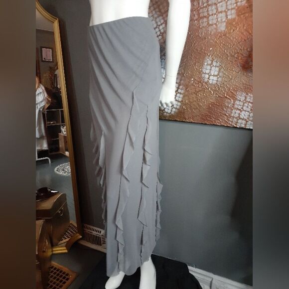 NWT Zara Ruffled Elegant Gray Women's Skirt - Picture 7 of 16